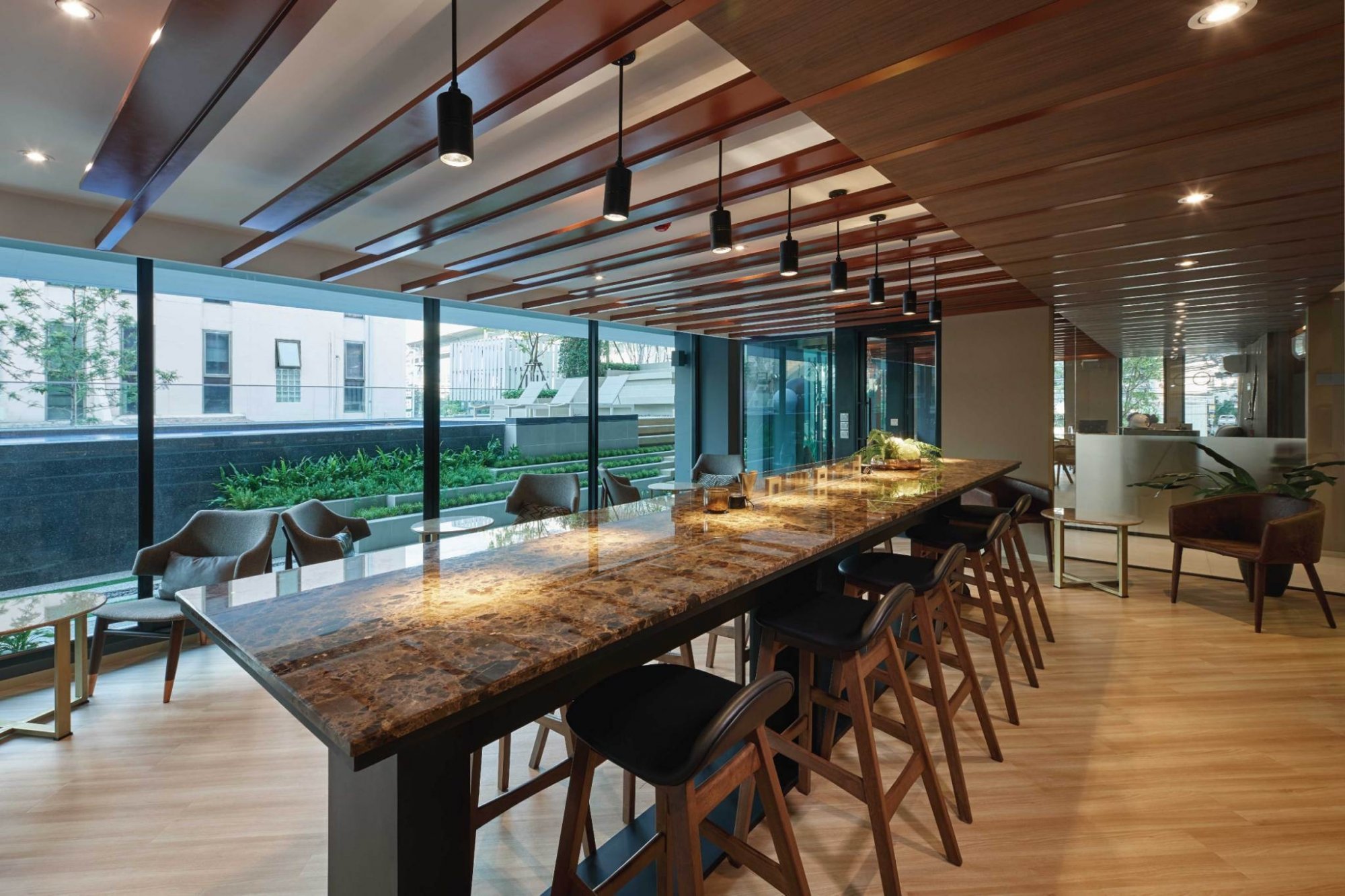 บราวน์ คอนโด พหลฯ-สะพานใหม่