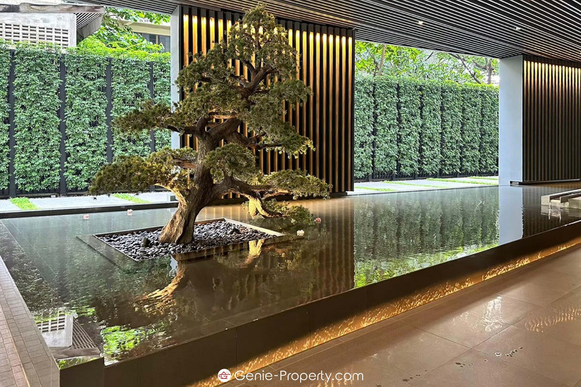 ดิ เอสเทลล์ พร้อมพงษ์