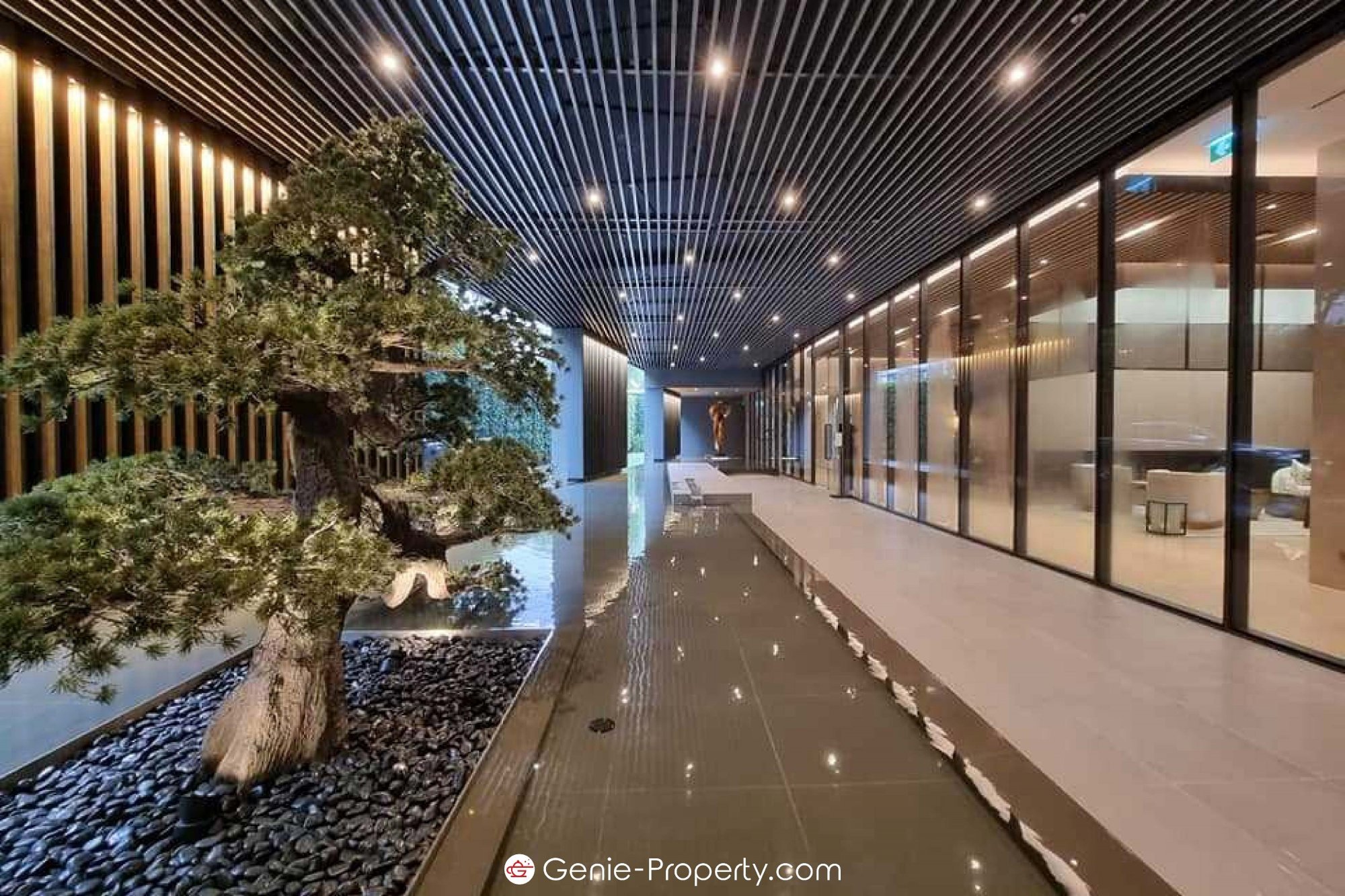 ดิ เอสเทลล์ พร้อมพงษ์