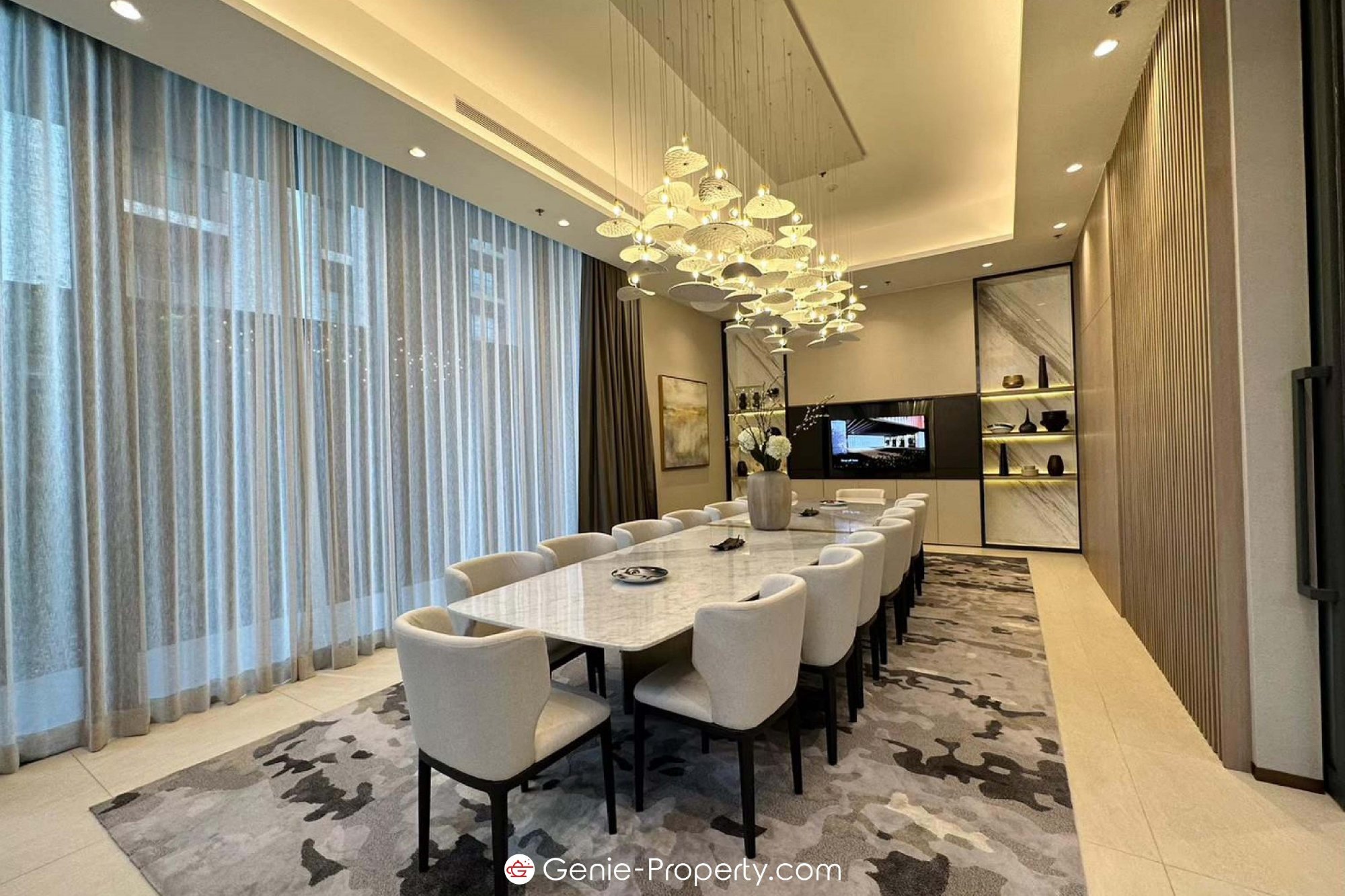 ดิ เอสเทลล์ พร้อมพงษ์