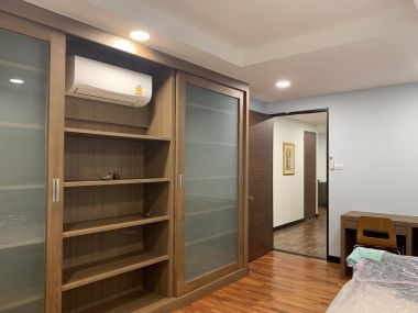 New Renovated Avenue 61 Condominium ปล่อยเช่า เพียง 70,000บาท 3 ห้องนอน 3 ห้องน้ำ 193ตรม. ใกล้ BTS ทองหล่อ เฟอร์นิเจอร์ครบพร้อมเข้าอยู่