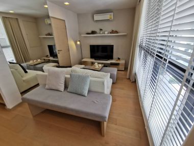 *ลดพิเศษ* ปล่อยเช่า! LIV@49 ในราคาเพียง 53,000บาท/เดือน Type Duplex 2 ห้องนอน 2 ห้องน้ำ 82ตรม. ใกล้ BTS เอกมัย เฟอร์นิเจอร์ครบพร้อมเข้าอยู่