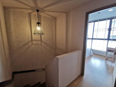 *ลดพิเศษ* ปล่อยเช่า! LIV@49 ในราคาเพียง 53,000บาท/เดือน Type Duplex 2 ห้องนอน 2 ห้องน้ำ 82ตรม. ใกล้ BTS เอกมัย เฟอร์นิเจอร์ครบพร้อมเข้าอยู่