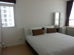 Owner - For rent TC Green Rama 9 Corner unit Floor 22 north view