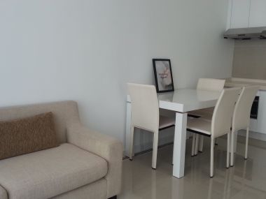 Owner - For rent TC Green Rama 9 Corner unit Floor 22 north view
