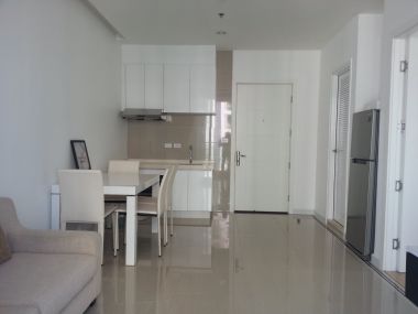Owner - For rent TC Green Rama 9 Corner unit Floor 22 north view