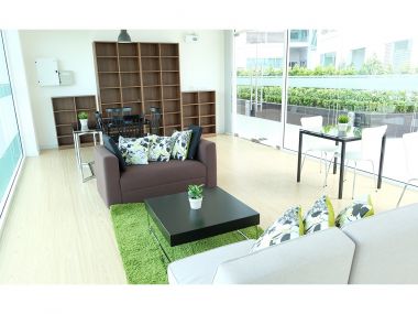 Owner - For rent TC Green Rama 9 Corner unit Floor 22 north view