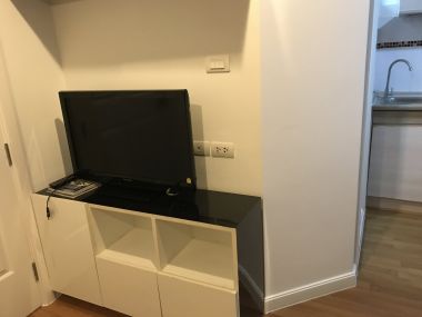 ปล่อยเช่า! Lumpini Place Rama 4 - Kluaynamthai ในราคาเพียง 9,000บาท/เดือน 1 ห้องนอน 1 ห้องน้ำ 29ตรม. ใกล้ MRT ศูนย์สิริกิติ์ เฟอร์นิเจอร์ครบพร้อมเข้าอยู่