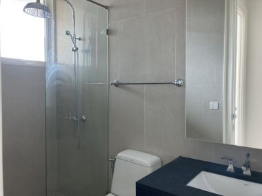 Royce Private Residence ในราคาเพียง 70,000บาท/เดือน 2 ห้องนอน 2 ห้องน้ำ 111ตรม. เฟอร์นิเจอร์ครบพร้อมเข้าอยู่