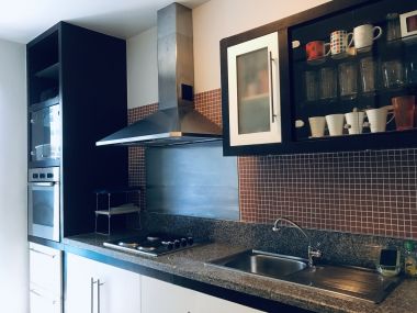 Avenue 61 ขายเพียง 10,700,000บาท รวมค่าใช้จ่ายทุกอย่าง 2 ห้องนอน 2 ห้องน้ำ 107ตรม. ใกล้ BTS เอกมัย เฟอร์นิเจอร์ครบพร้อมเข้าอยู่