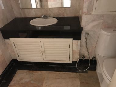Pet friendly, partial furnished 2bed 2 bath with balcony for sale in Phrom Phong