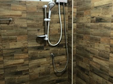 Home office or restaurant with big garden for rent in Ekkamai