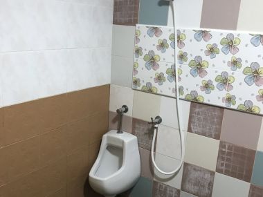 Home office or restaurant with big garden for rent in Ekkamai