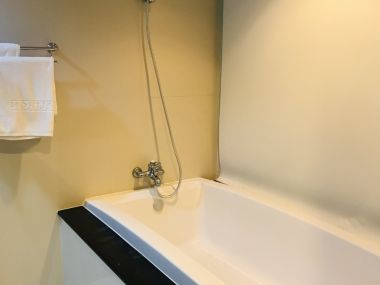 For rent at The Address Chidlom 1 Bedroom 1 Bathroom 35,000THB/month Fully furnished