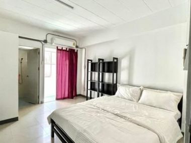 ให้เช่าห้องพัก ลาดพร้าว101 ใกล้เดอะมอลล์บางกะปิ เฟอร์ครบ ค่าเช่าถูก