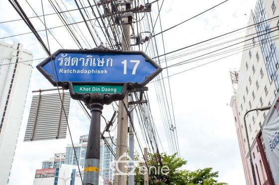 ด่วน! ปล่อยเช่า/ขาย Quinn Ratchada 17 ห้องใหญ่อยู่สบาย 45ตรม. ใกล้ MRT สุทธิสาร เฟอร์นิเจอร์ครบพร้อมเข้าอยู่