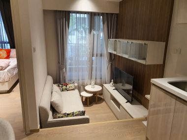 ปล่อยเช่า! Runesu Thonglor 5 ในราคาเพียง 38,000บาท/เดือน 1 ห้องนอน 1 ห้องน้ำ 35ตรม. ใกล้ BTS ทองหล่อ เฟอร์นิเจอร์ครบพร้อมเข้าอยู่