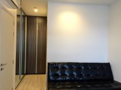 Quinn Condo Ratchada. 17 Fully Equipped 44 Sqm One Bedroom One Living Room