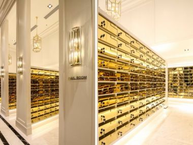 Life One Wireless, Ploenchit junction, stunning view, attractive decorations, 4 sell & rent by owner, close to Central Embassy & Chidlom and Homepro.