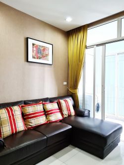 IDEO Verve Rajprarop, 2B, 24Fl., stunning view & superb decor unit, 1 step to Airport Link Rajpralop, for rent by owner.