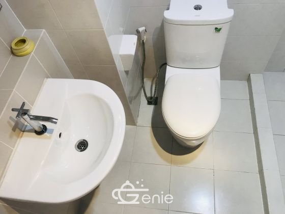 Hot Deal 2 bedroom 65 SQM ONLY 4.5 MB in Sathorn!