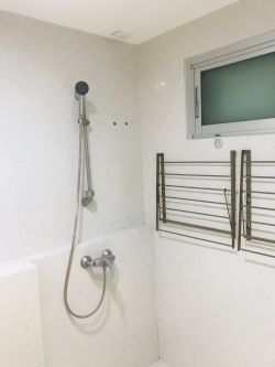 Hot Deal 2 bedroom 65 SQM ONLY 4.5 MB in Sathorn!