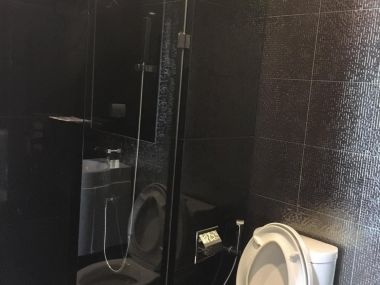 For rent Rhythm Sukhumvit 36-38  floor 5  nearby BTS   Tong lor 400 M.