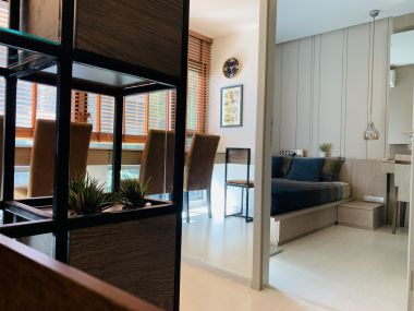 For rent Rhythm Sukhumvit 36-38  floor 5  nearby BTS   Tong lor 400 M.