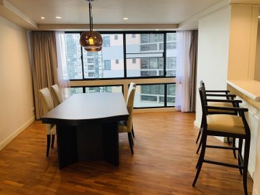 ปล่อยเช่า! The President Park Sukhumvit 24 ในราคาเพียง 65,000บาท/เดือน 4 ห้องนอน 4 ห้องน้ำ 1 ห้องแม่บ้าน 223 ตรม. ห้องใหญ่อยู่สบาย เฟอร์นิเจอร์ครบพร้อมเข้าอยู่