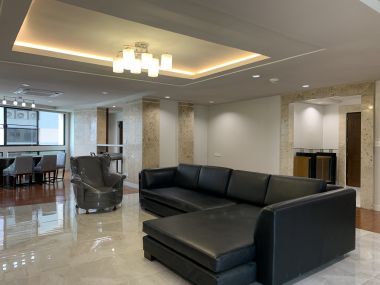 ปล่อยเช่า! The President Park Sukhumvit 24 ในราคาเพียง 65,000บาท/เดือน 4 ห้องนอน 4 ห้องน้ำ 1 ห้องแม่บ้าน 223 ตรม. ห้องใหญ่อยู่สบาย เฟอร์นิเจอร์ครบพร้อมเข้าอยู่