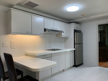 ปล่อยเช่า! The President Park Sukhumvit 24 ในราคาเพียง 65,000บาท/เดือน 4 ห้องนอน 4 ห้องน้ำ 1 ห้องแม่บ้าน 223 ตรม. ห้องใหญ่อยู่สบาย เฟอร์นิเจอร์ครบพร้อมเข้าอยู่