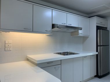 ปล่อยเช่า! The President Park Sukhumvit 24 ในราคาเพียง 65,000บาท/เดือน 4 ห้องนอน 4 ห้องน้ำ 1 ห้องแม่บ้าน 223 ตรม. ห้องใหญ่อยู่สบาย เฟอร์นิเจอร์ครบพร้อมเข้าอยู่