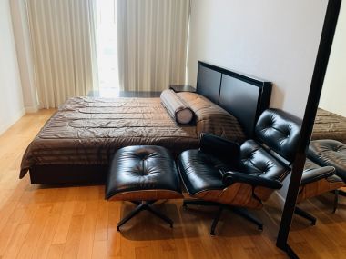 ปล่อยเช่า Millennium Residence คอนโดหรู Style Luxury ในราคาเพียง 45,000บาท/เดือน 2 ห้องนอน 2 ห้องน้ำ 90ตรม. ใกล้ BTS อโศก เฟอร์นิเจอร์ครบพร้อมเข้าอยู่