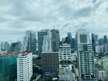 ปล่อยเช่า Millennium Residence คอนโดหรู Style Luxury ในราคาเพียง 45,000บาท/เดือน 2 ห้องนอน 2 ห้องน้ำ 90ตรม. ใกล้ BTS อโศก เฟอร์นิเจอร์ครบพร้อมเข้าอยู่