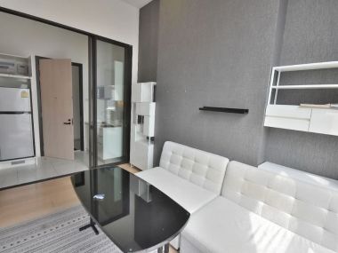 ** ปล่อยเช่า ** Chewathai Residence Asoke ในราคาเพียง 20,000บาท/เดือน ห้อง Duplex 1 ห้องนอน 1 ห้องน้ำ  33ตรม.  เฟอร์นิเจอร์ครบพร้อมเข้าอยู่