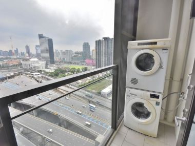 ** ปล่อยเช่า ** Chewathai Residence Asoke ในราคาเพียง 20,000บาท/เดือน ห้อง Duplex 1 ห้องนอน 1 ห้องน้ำ  33ตรม.  เฟอร์นิเจอร์ครบพร้อมเข้าอยู่