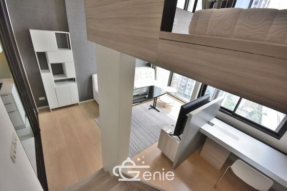 ** ปล่อยเช่า ** Chewathai Residence Asoke ในราคาเพียง 20,000บาท/เดือน ห้อง Duplex 1 ห้องนอน 1 ห้องน้ำ  33ตรม.  เฟอร์นิเจอร์ครบพร้อมเข้าอยู่