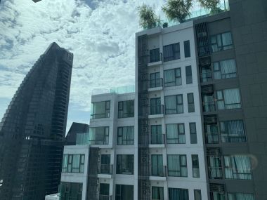 For rent/sale at Rhythm Sukhumvit 36 - 38 2 Bathroom 2 ฺBathroom Fully furnished