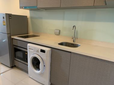 ** Hot Deal! ** For rent at Rhythm Sukhumvit 36 - 38