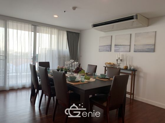 Newly renovated 4 Bedroom Apartment in Sathorn, only 5 min walk to BTS Surasak