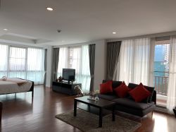 Newly renovated 4 Bedroom Apartment in Sathorn, only 5 min walk to BTS Surasak