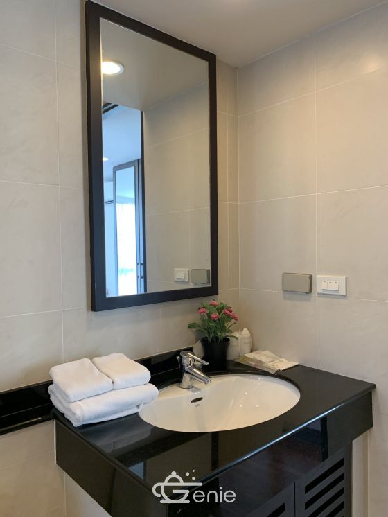 Newly renovated 4 Bedroom Apartment in Sathorn, only 5 min walk to BTS Surasak