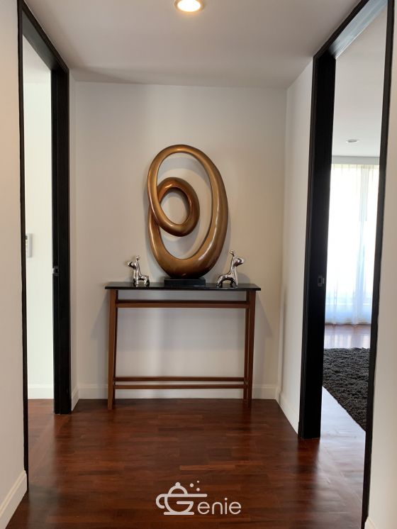 Newly renovated 4 Bedroom Apartment in Sathorn, only 5 min walk to BTS Surasak