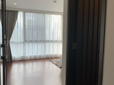 Newly renovated 4 Bedroom Apartment in Sathorn, only 5 min walk to BTS Surasak