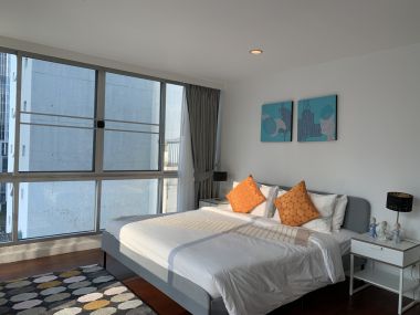 Newly renovated 4 Bedroom Apartment in Sathorn, only 5 min walk to BTS Surasak