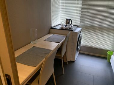 คอนโดให้เช่า KLASS Silom  1 ห้องนอน 1 ห้องน้ำ  33 ตรม. 23,000 บาท/เดือน  Fully furnished