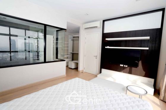 For rent at Urbano Absolute Sathon – Taksin 3 Bedroom 3 Bathroom 55,000THB/month 36th Floor Fully furnished