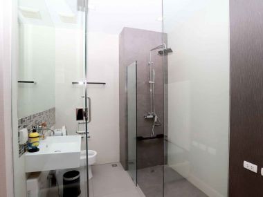 For rent at Urbano Absolute Sathon – Taksin 3 Bedroom 3 Bathroom 55,000THB/month 36th Floor Fully furnished