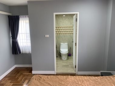 ปล่อยเช่า! 49 Suite 2ห้องนอน 80ตรม. ห้องใหญ่ อยู่สบาย เพียง 32,000บาท/เดือน เฟอร์นิเจอร์ครบพร้อมเข้าอยู่