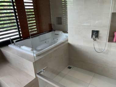 4Bed 4 Bath Modern House in Ratchadafor rent & sale